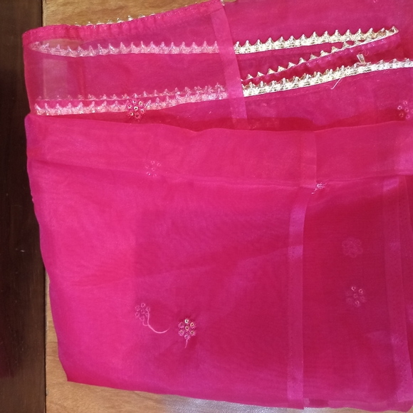 Designer embroidered muslin kurta dupatta bottom set (size xxl) - Picture 3 of 14